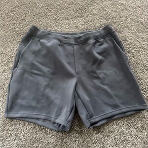 Lululemon smooth spacer shorts 7” XL